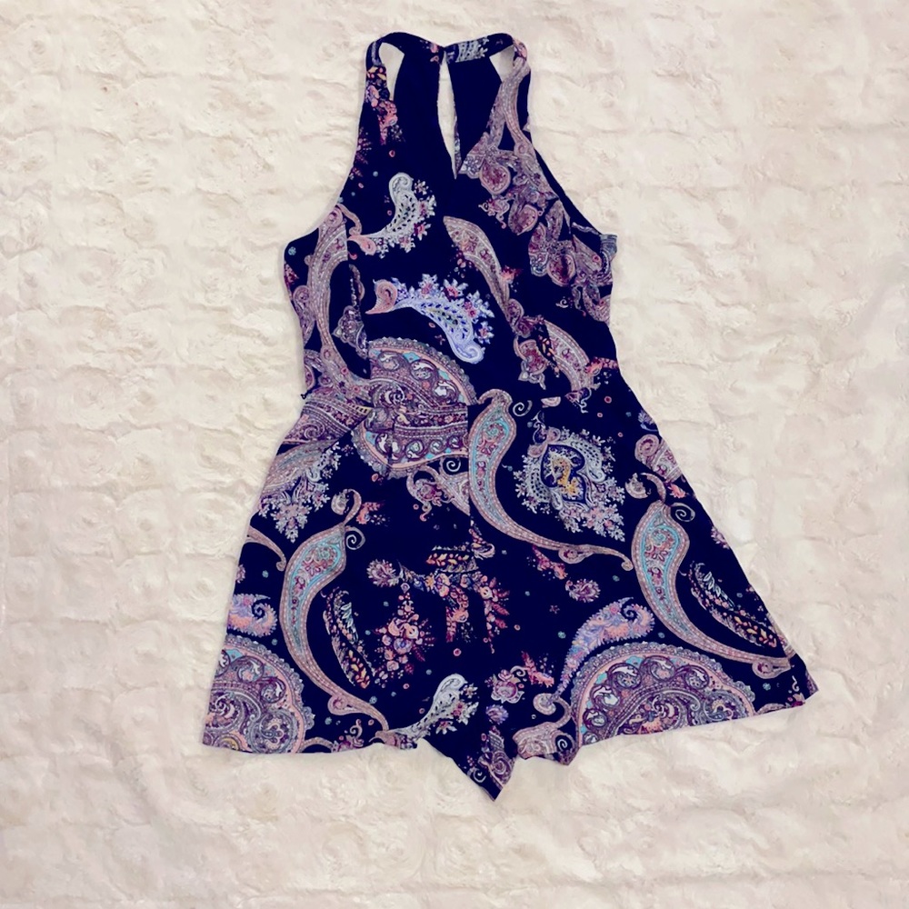 Express Paisley Romper - Picture 3 of 4